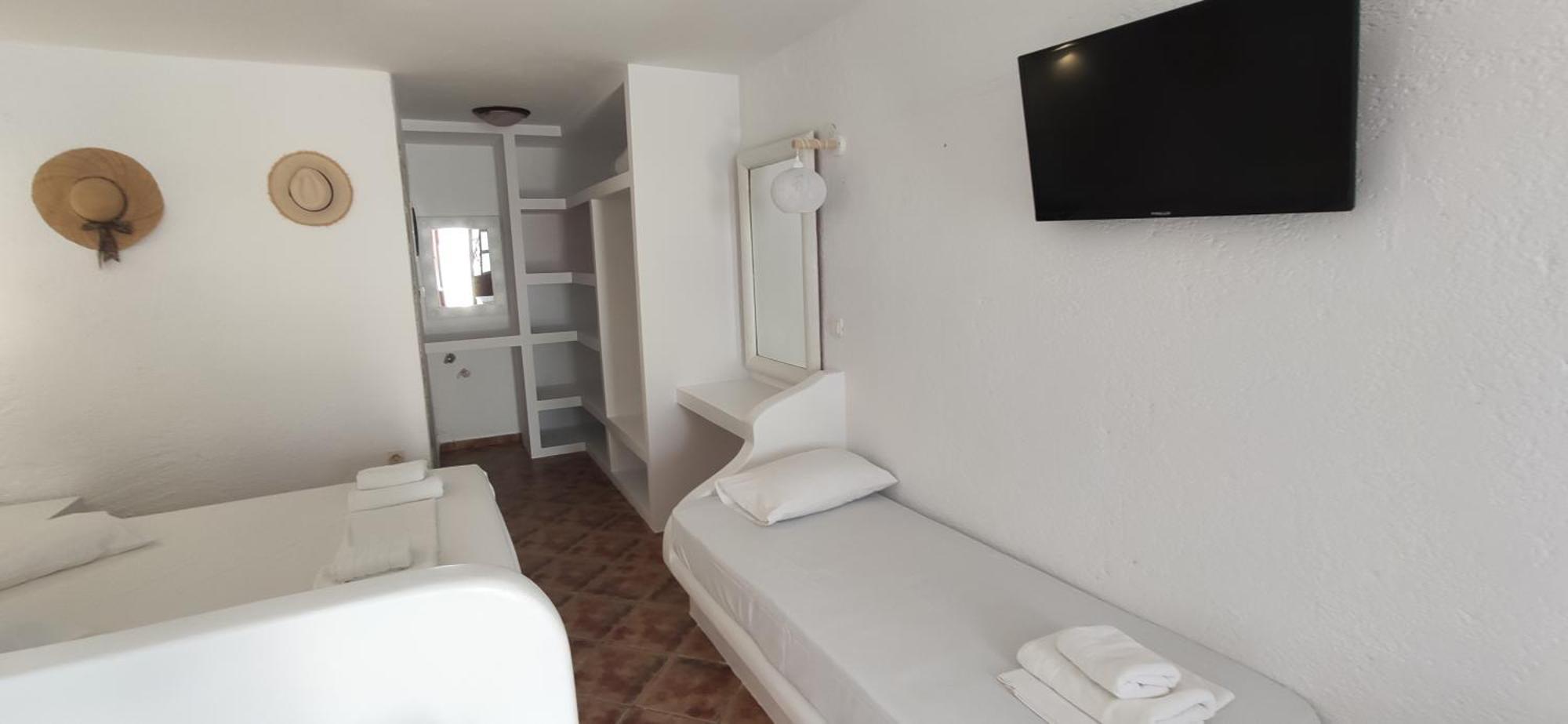 Anemos Sea View Lejlighedshotel Mpatsi Eksteriør billede